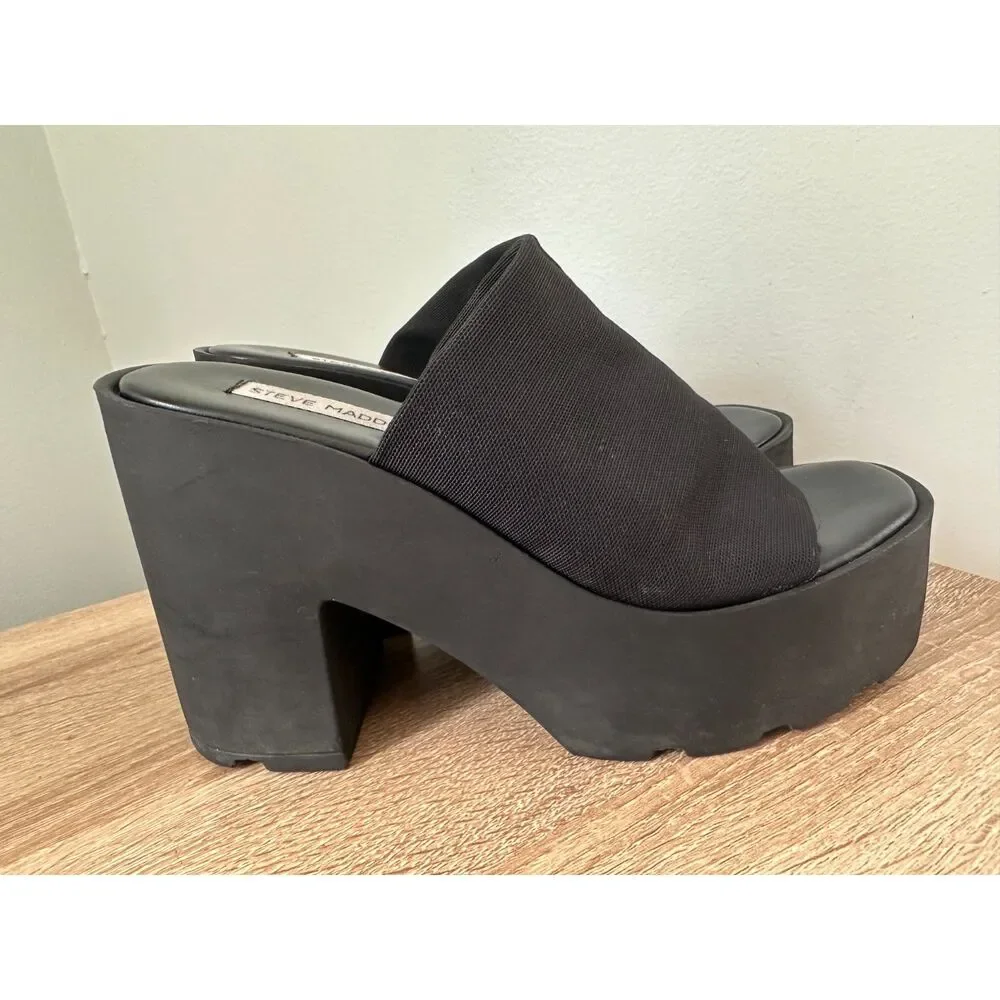Steve Madden Sami Platform Sandal Size 37 / 6.5 Chunky Block Heel Y2K Black